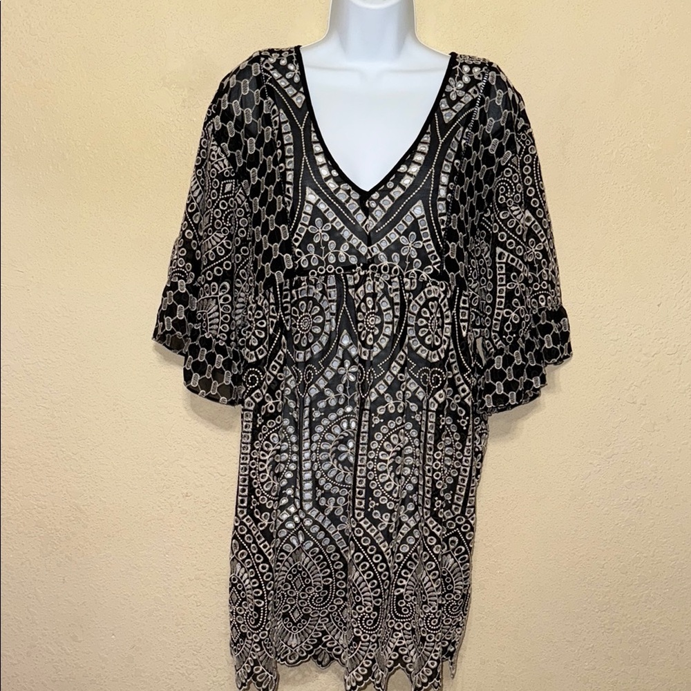 Anthropologie Akemi + Kin Brooke eyelet black and White  V-Neck Dress